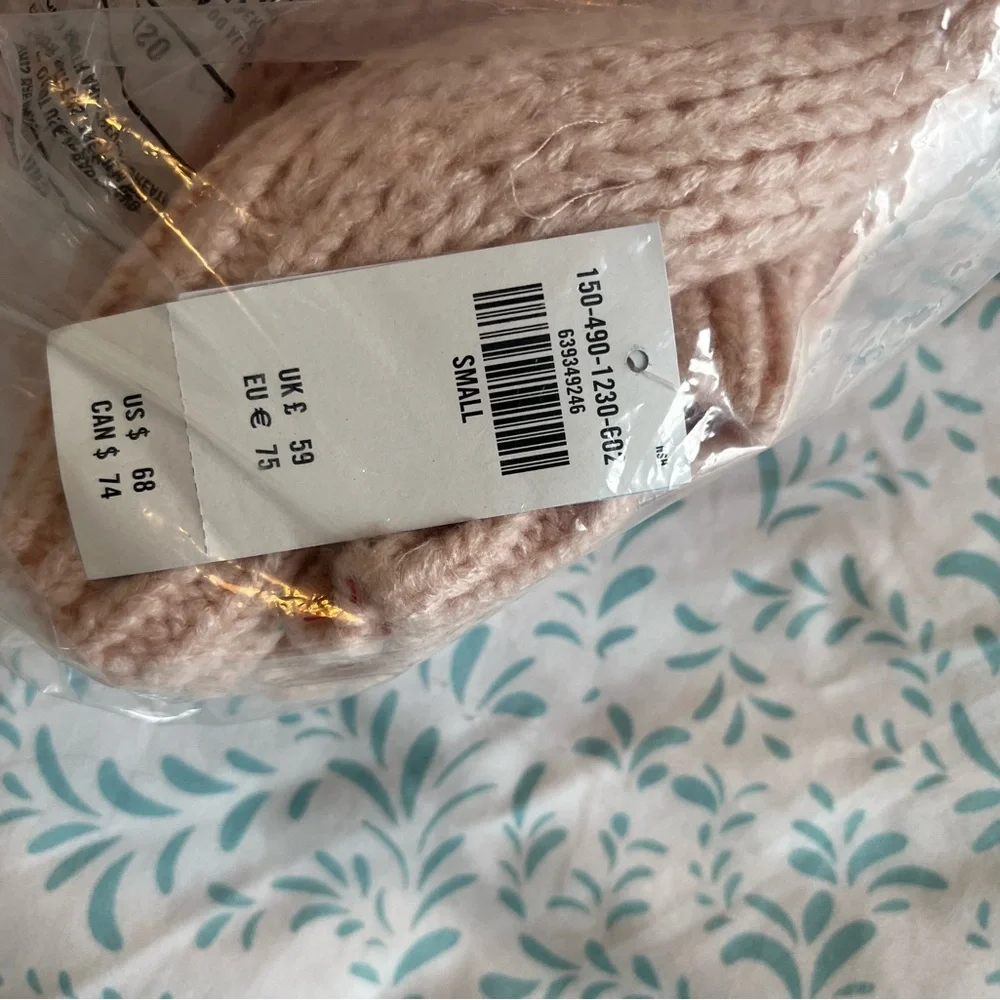 Blush Abercrombie sweater - Picture 4 of 5